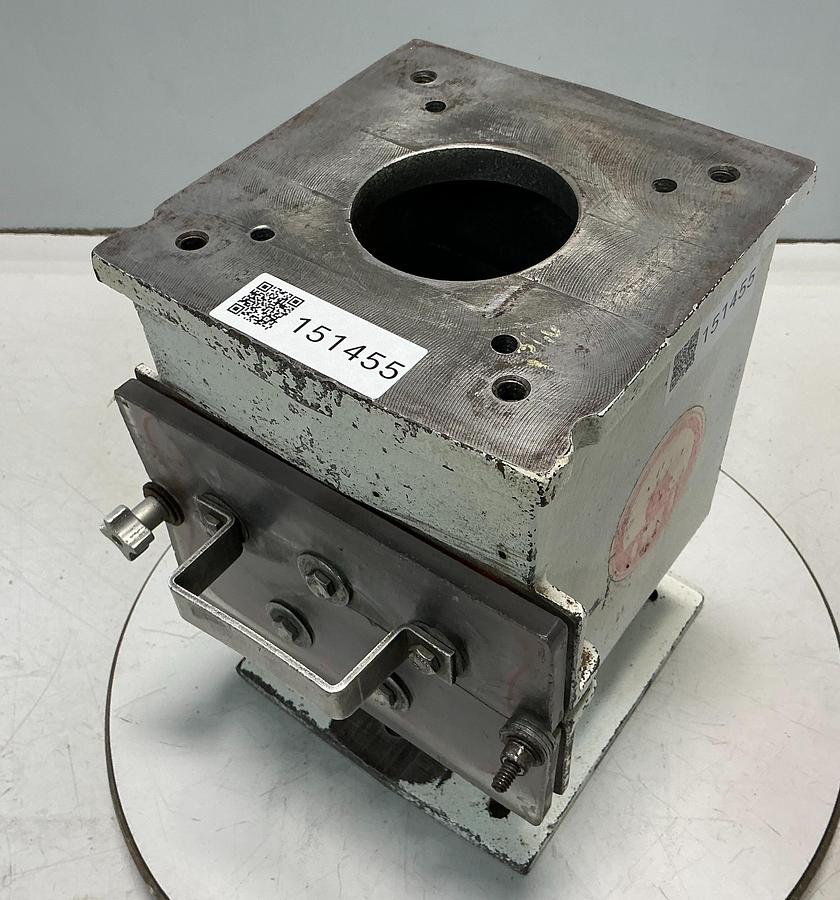 Used METAL FABRICATOR NO MODEL / NO TAG