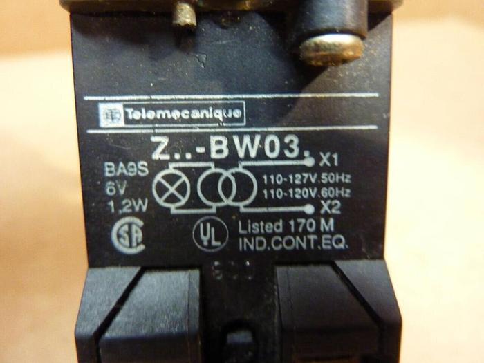 Used ALLEN BRADLEY Push Button PB220 GREEN #38220