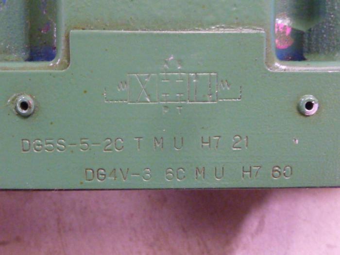 Used VICKERS Directional Control Valve DG5S52CTMUH721 #64609