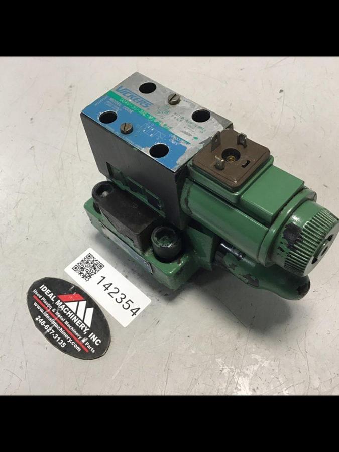 Used VICKERS Directional Valve DG4V-3S-2AL-M-U-HL7-60-EN490 Used #142354