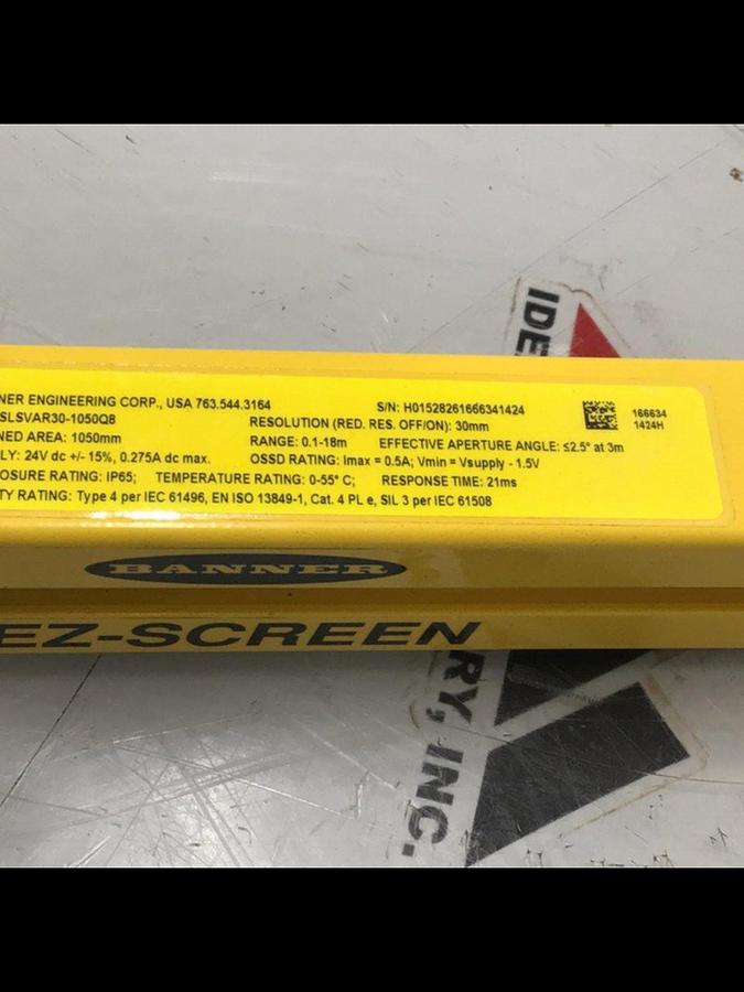 Used BANNER ENGINEERING Light Curtain SLSVAE30-1050Q8 USED