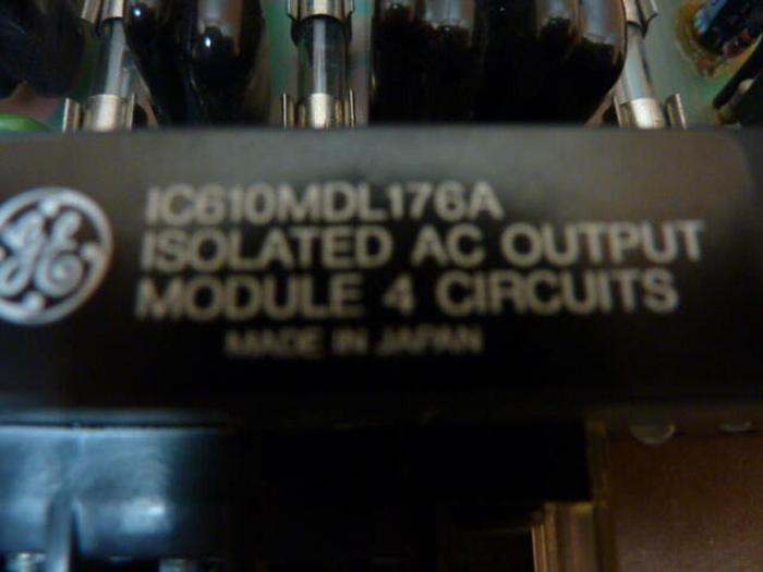 Used GENERAL ELECTRIC / GE AC Output Module IC610MDL176A #27650