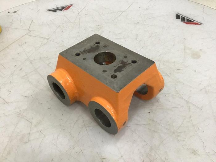 Used CINCINNATI MILACRON Toggle Link 5038008 #131289