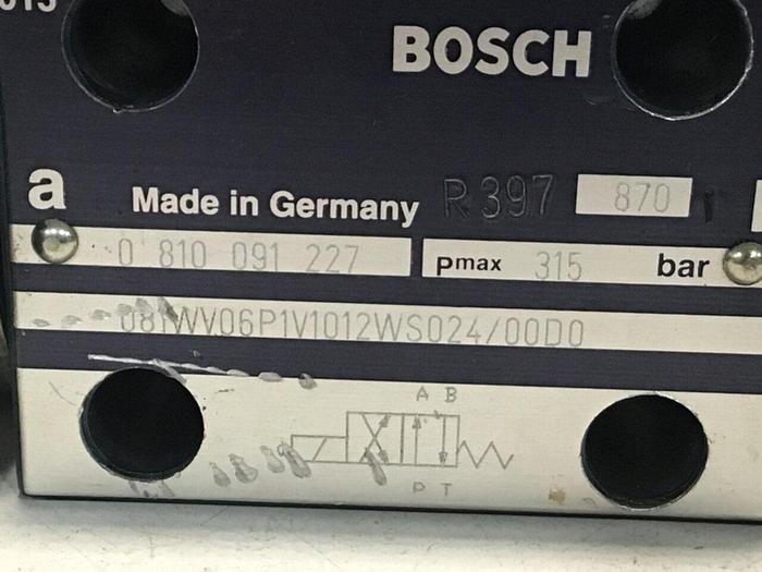 Used BOSCH Directional Valve 0 810 091 227 Used