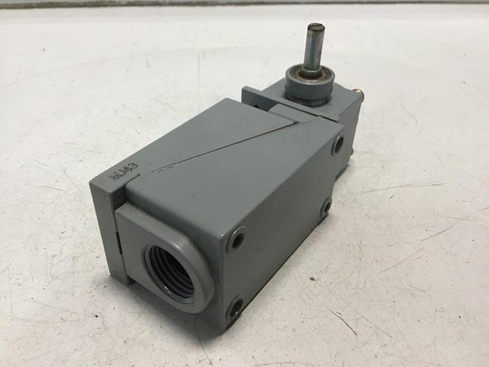 Used ALLEN BRADLEY Limit Switch 802G-GPN #122074