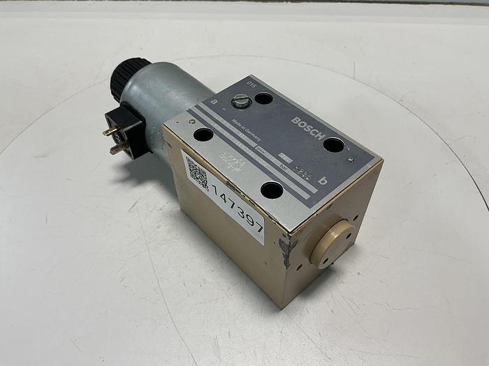 Used BOSCH 0 810 001 825