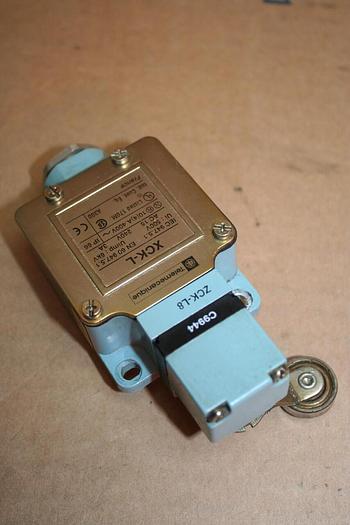 Used TELEMECANIQUE Limit Switch ZCK-L8 XCK-L #19271