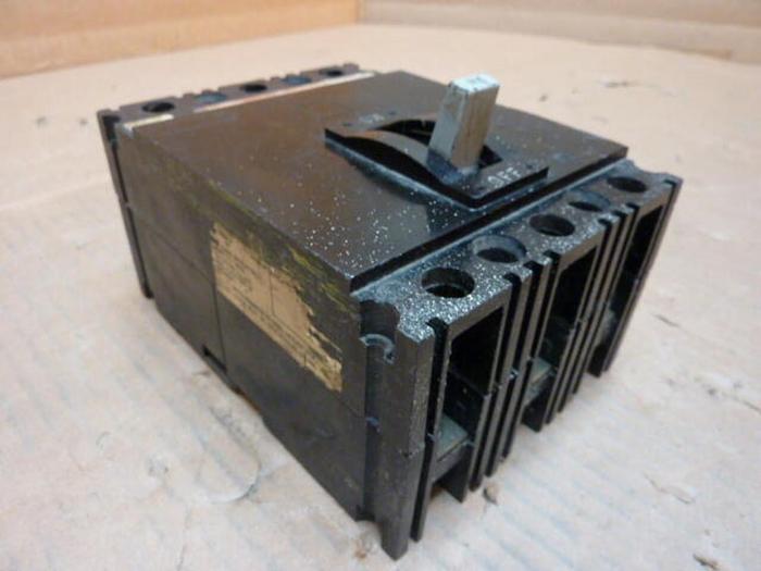 Used SQUARE D 70 Amp Circuit Breaker FHL36070 #28452
