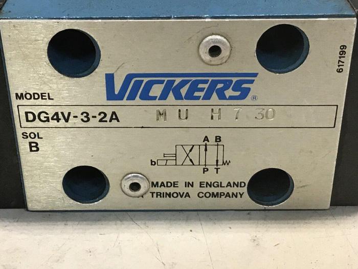 Used VICKERS Valve DG4V32AMUH730 #137504