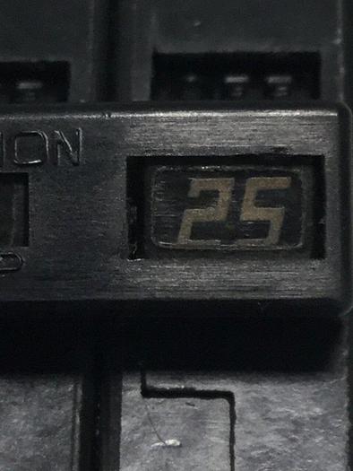 Used CUTLER HAMMER 25 Amp Circuit Breaker QCR2025 #104100