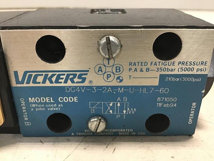 Used VICKERS Valve DG4V-3-2A-M-U-HL7-60 Used