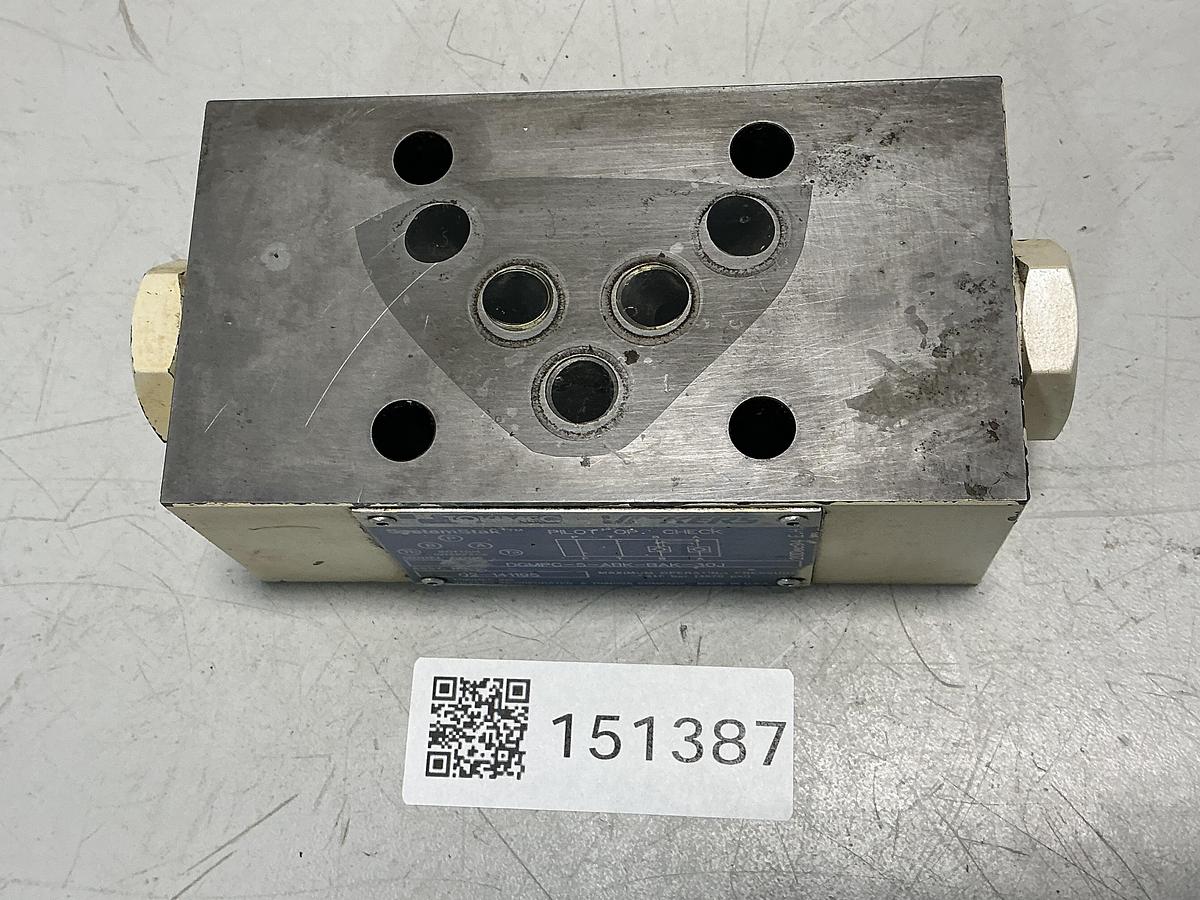 Used VICKERS DGMPC-5-ABK-BAK-30J