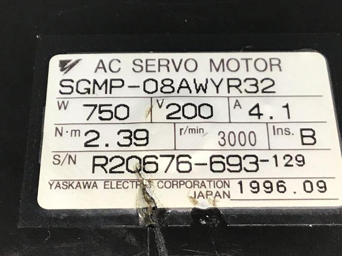 Used YASKAWA Servo Motor SGMP-08AWYR32 #131347