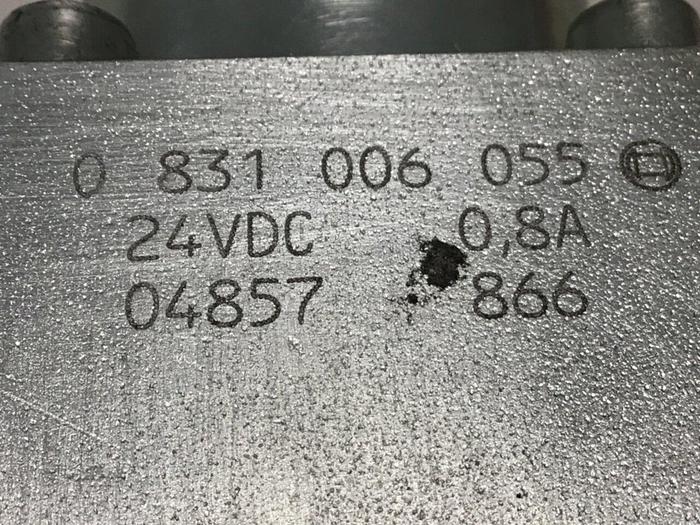 Used BOSCH Proportional Pressure Relief Valve 0 811 402 017 Used