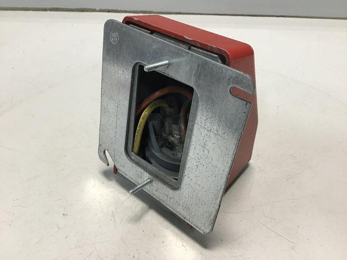 Used HUBBELL Safety Shroud Twist Lock HBL2730AR #116158