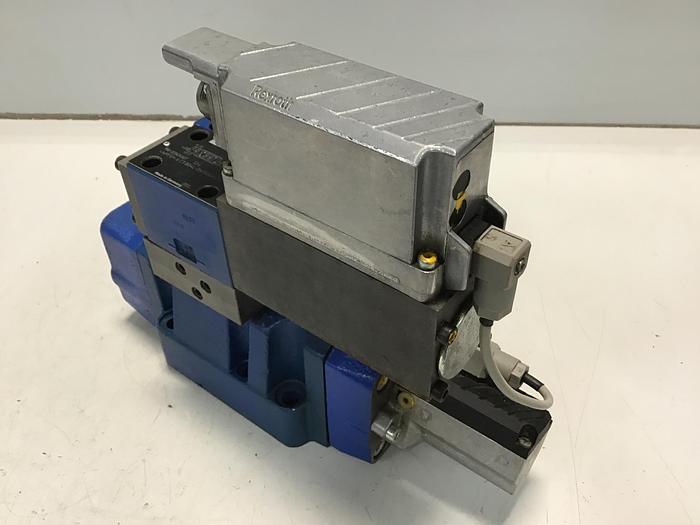 Used Rexroth 4WRLE16W180SJ30G24K0 Servo Valve USED