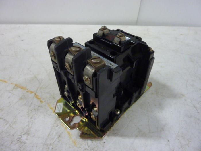 Used ALLEN BRADLEY Contactor 500FL-AOD93 SER B #58030