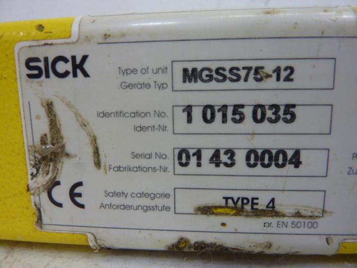 Used SICK OPTIC ELECTRONIC Light Curtain Sender MGSS75-12 #60056