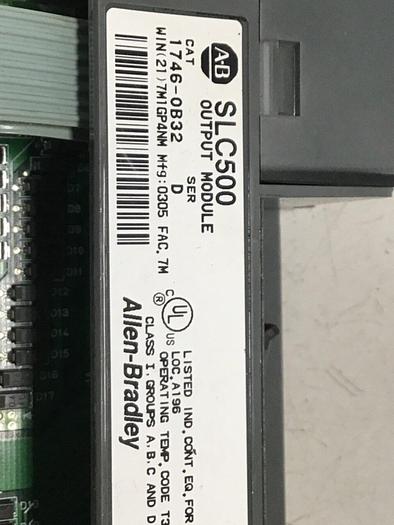 Used ALLEN BRADLEY Output Module 1746-OB32 SER D #129873