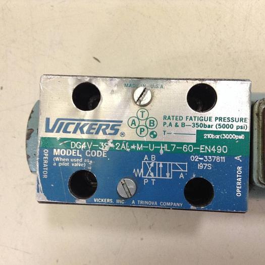Used VICKERS Directional Valve DG4V-3S-2AL-M-U-HL7-60-EN490 #80177