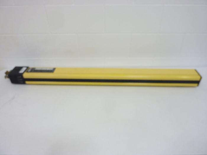 Used SICK OPTIC Light Curtain Receiver AGSE 1200-2221 USED