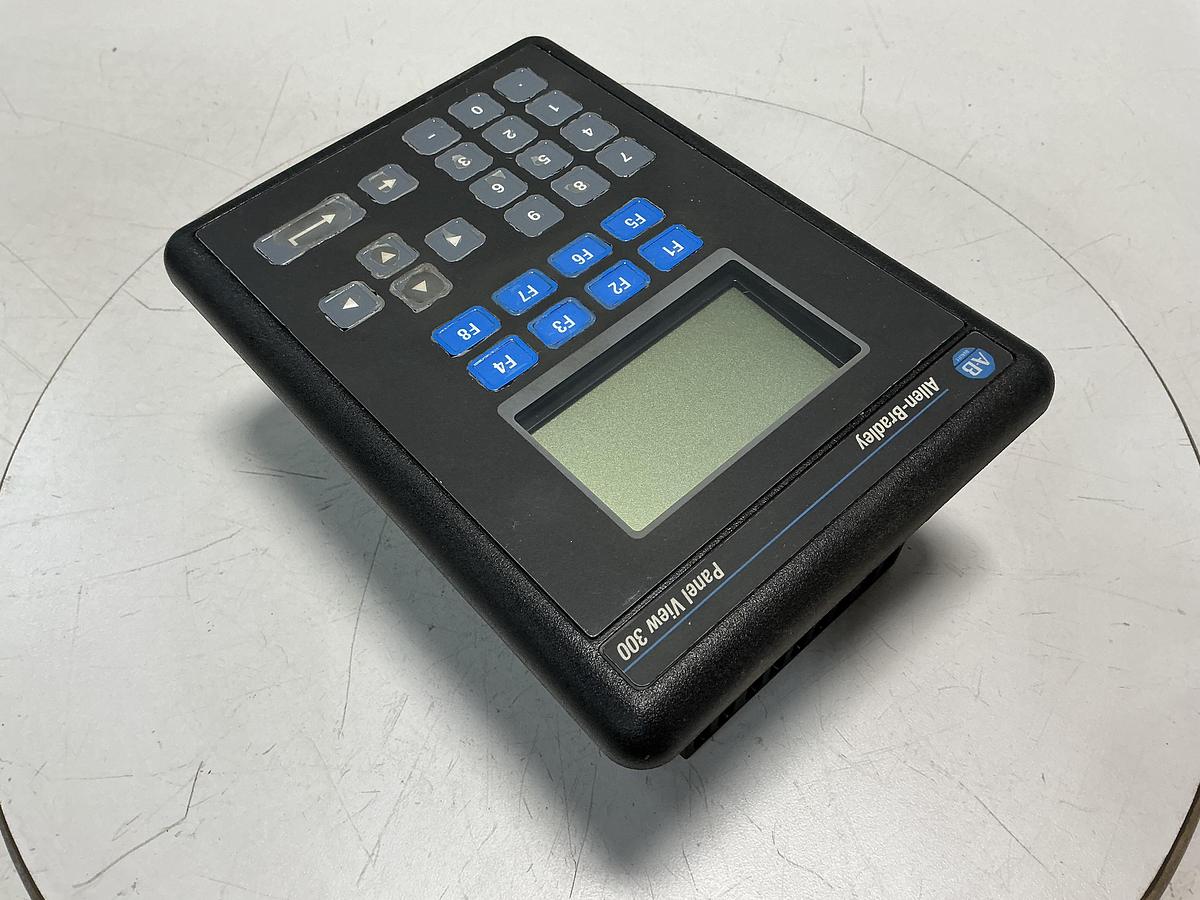 Used ALLEN BRADLEY 2711-K3A5L1