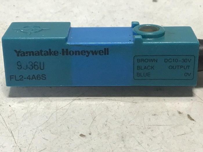 Used YAMATAKE Proximity Switch FL2-4A6S #128219