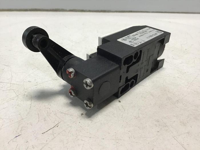 Used MOELLER Limit Switch AT0-02-1-I #122265