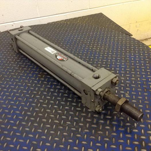 Used CINCINNATI MILACRON Injection Sled Cylinder M H 600-68/CYLINDER 17 #82116