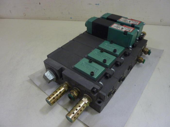 Used NUMATICS Control Block w/ Valves 082SA415M #60115