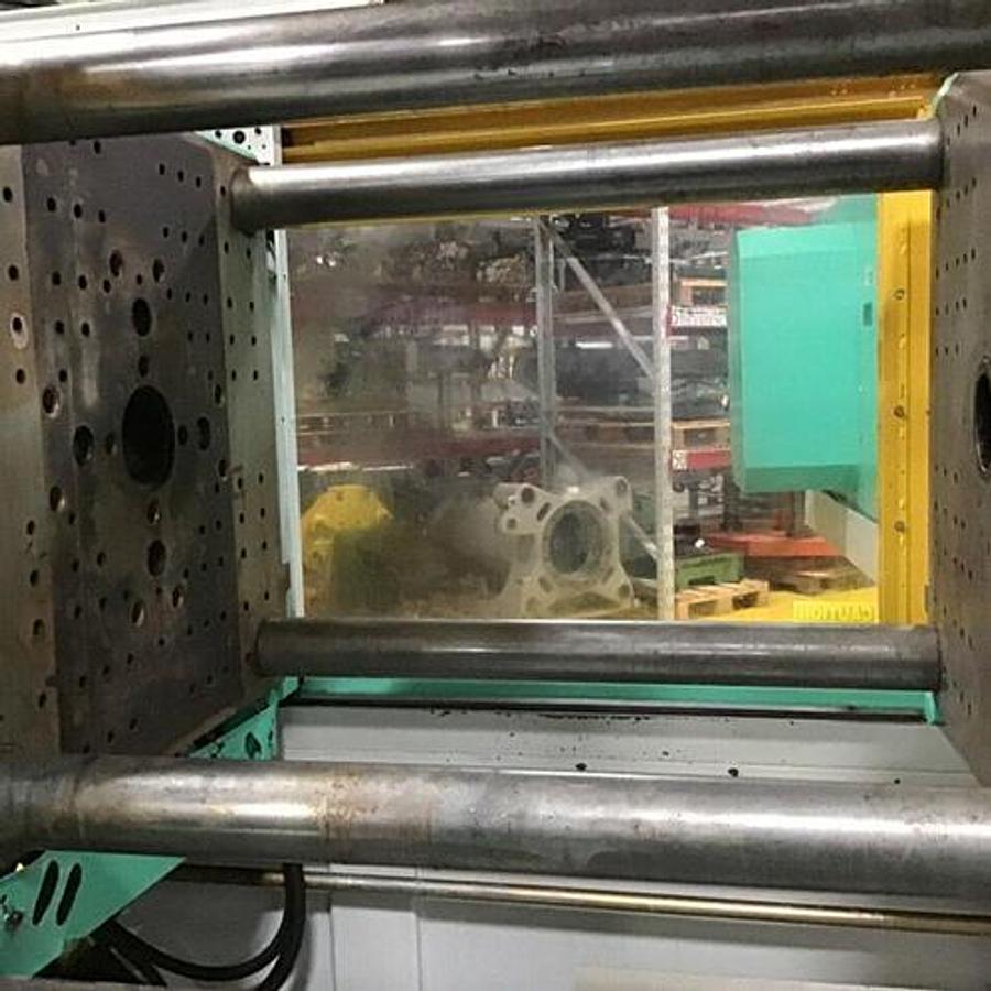 Used ARBURG 245 Ton Injection Molding Machine 570C 2200-1300 USED #149866