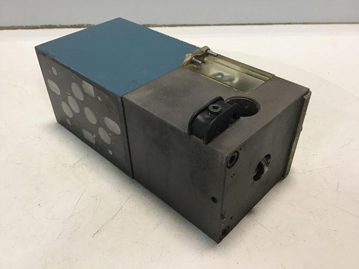 Used BOSCH Valve 0 810 001 029 #138036