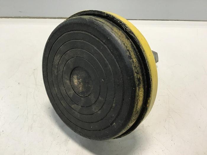 Used GENERIC Leveling Mount Pad 7 7/8 DIAMETER M/M #122754