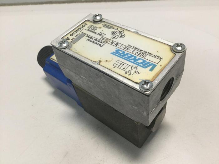 Used VICKERS Directional Control Valve DG4V36ALHW40 #105753