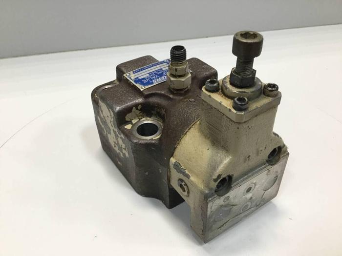 Used VICKERS Relief Valve TCG6206FVYBPLT11S12 #98160