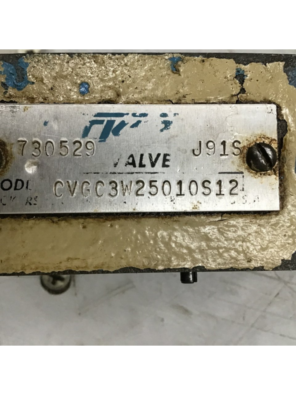 Used VICKERS Valve CVGC3W25010S12 USED