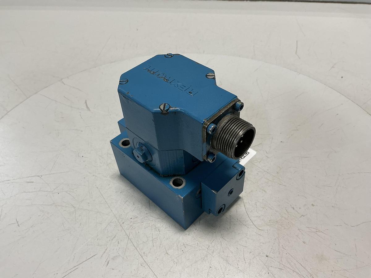 Used REXROTH 4WS2EM10-42/45B2T315Z8DM