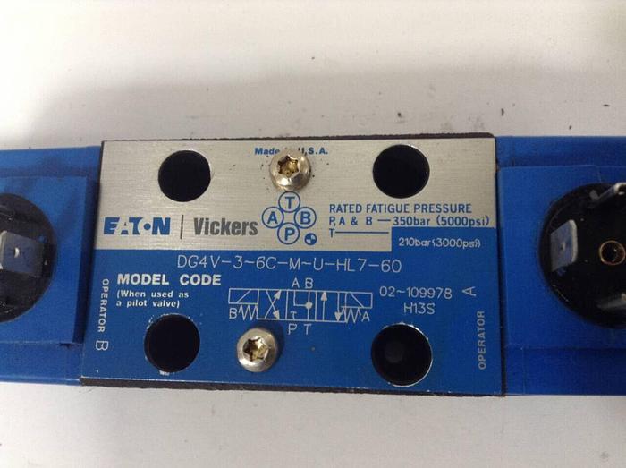 Used VICKERS Directional Valve DG4V-3-6C-M-U-HL7-60 Used