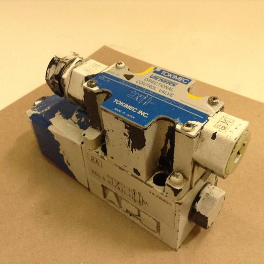 Used VICKERS Directional Control Valve DG4V32AMP7H750 #78617