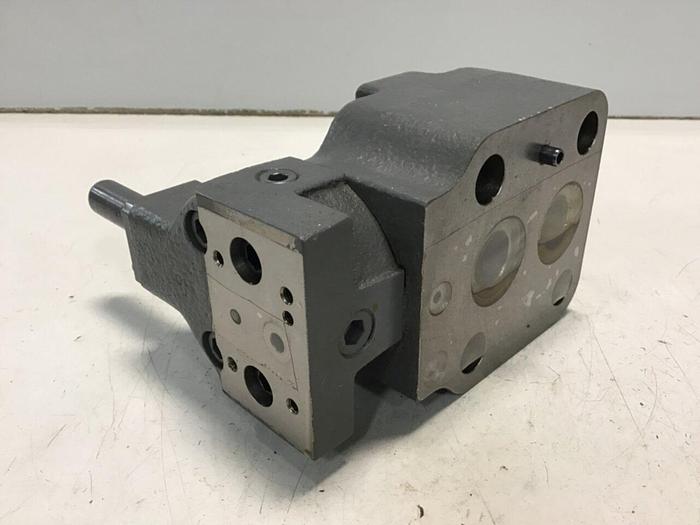 Used VICKERS Valve EPCG2-06-175-Y-L-11 Used