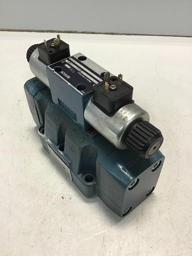 Used BOSCH Directional Valve 0 810 091 423 Used