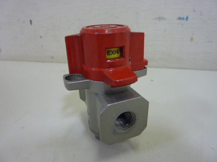 Used SMC Pressure Relief Valve VHS30-N02-Z #59663
