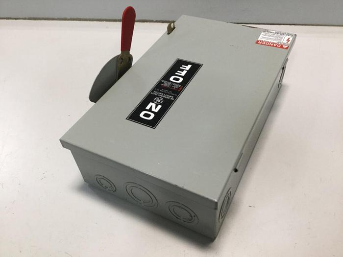 Used GENERAL ELECTRIC / GE 60 Amp Safety Disconnect Switch TG4322 #96310