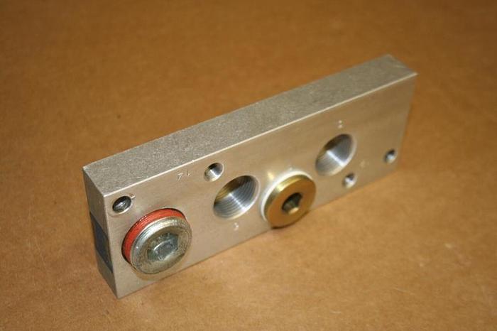 Used FESTO Manifold Valve IEPR-04-D-2 Used