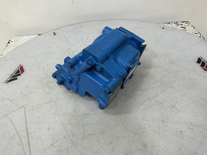 Used Vickers PVH074R