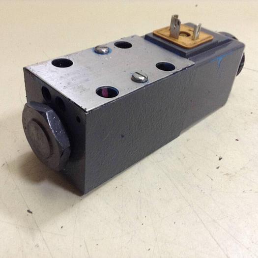 Used VICKERS Directional Hydraulic Valve DG4V322AMUHL760 Used