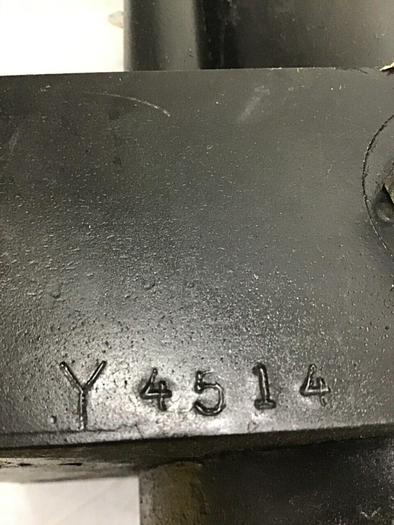Used CINCINNATI MILACRON Ejector Box Cylinder Y4514 #123559