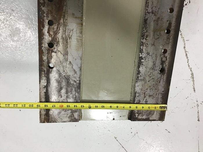 Used SEPRO Robot Stand 32X22 / ROBOT STAND #139090