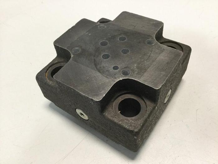 Used VICKERS Valve CVC25D1S210AP12Z108A99 #110842