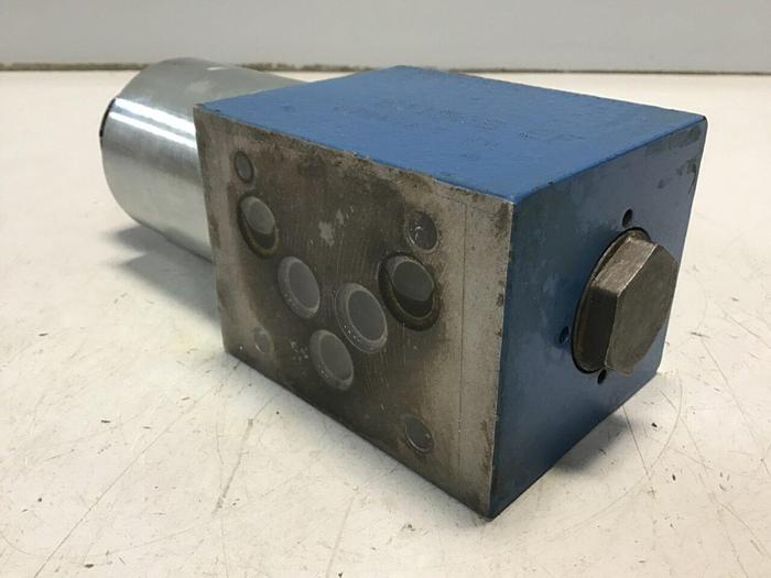 Used MANNESMANN REXROTH Valve 4WE10EA33/CG24N9K4 Used
